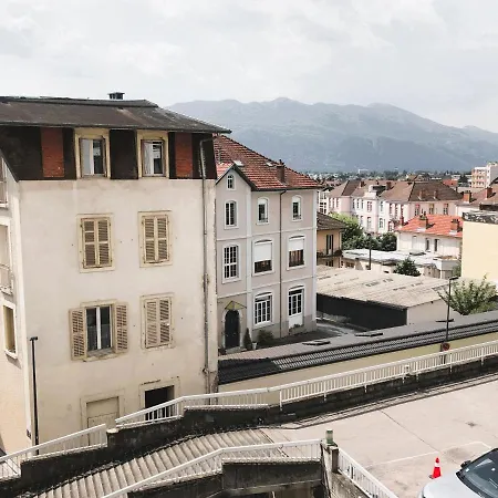 Paisible Studio Avec Agreable Loggia 2 Mn Du Centre Appartement *