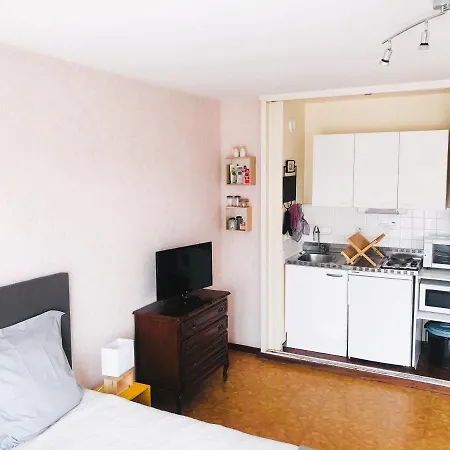 דירה Paisible Studio Avec Agreable Loggia 2 Mn Du Centre אקס-לה-באינס