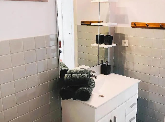 דירה Paisible Studio Avec Agreable Loggia 2 Mn Du Centre *